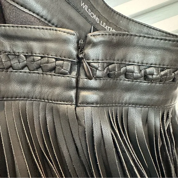 NWOT Wilson’s Leather Faux Leather Fringe Mini Skirt - Picture 8 of 9